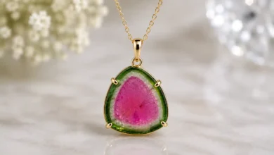 Elegant gold pendant with watermelon tourmaline