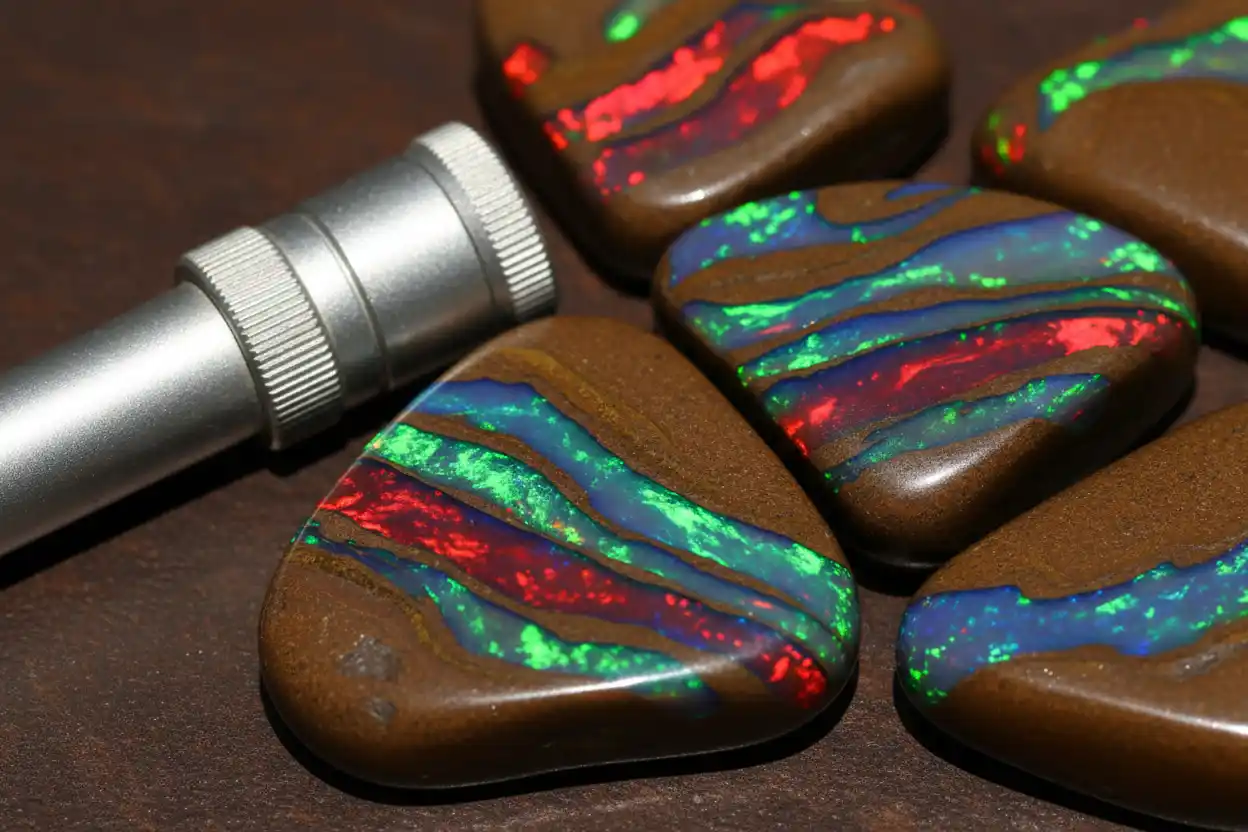 boulder opal buying guide