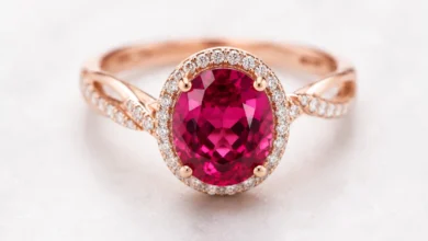 photo of a raspberry rhodolite ring in rose gold