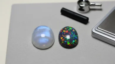 Moonstone vs Opal
