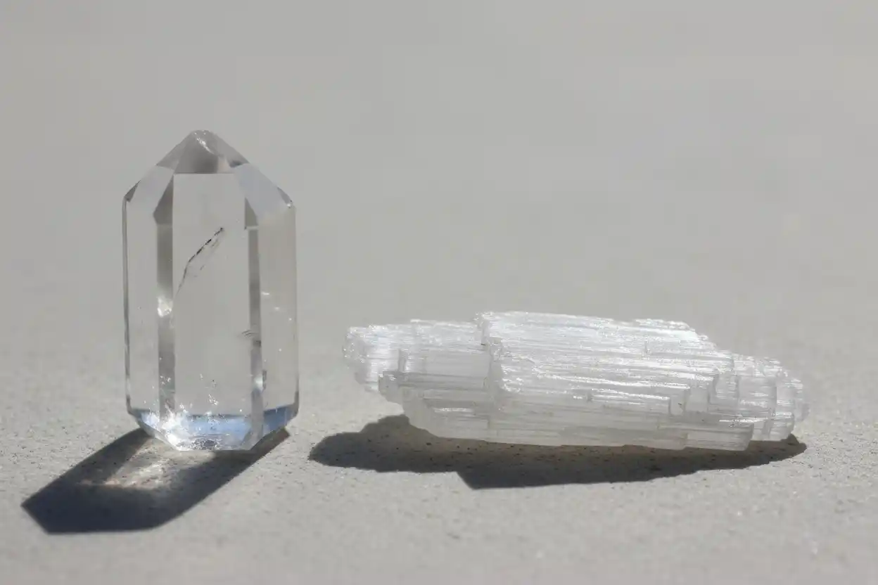 clear quartz vs selenite