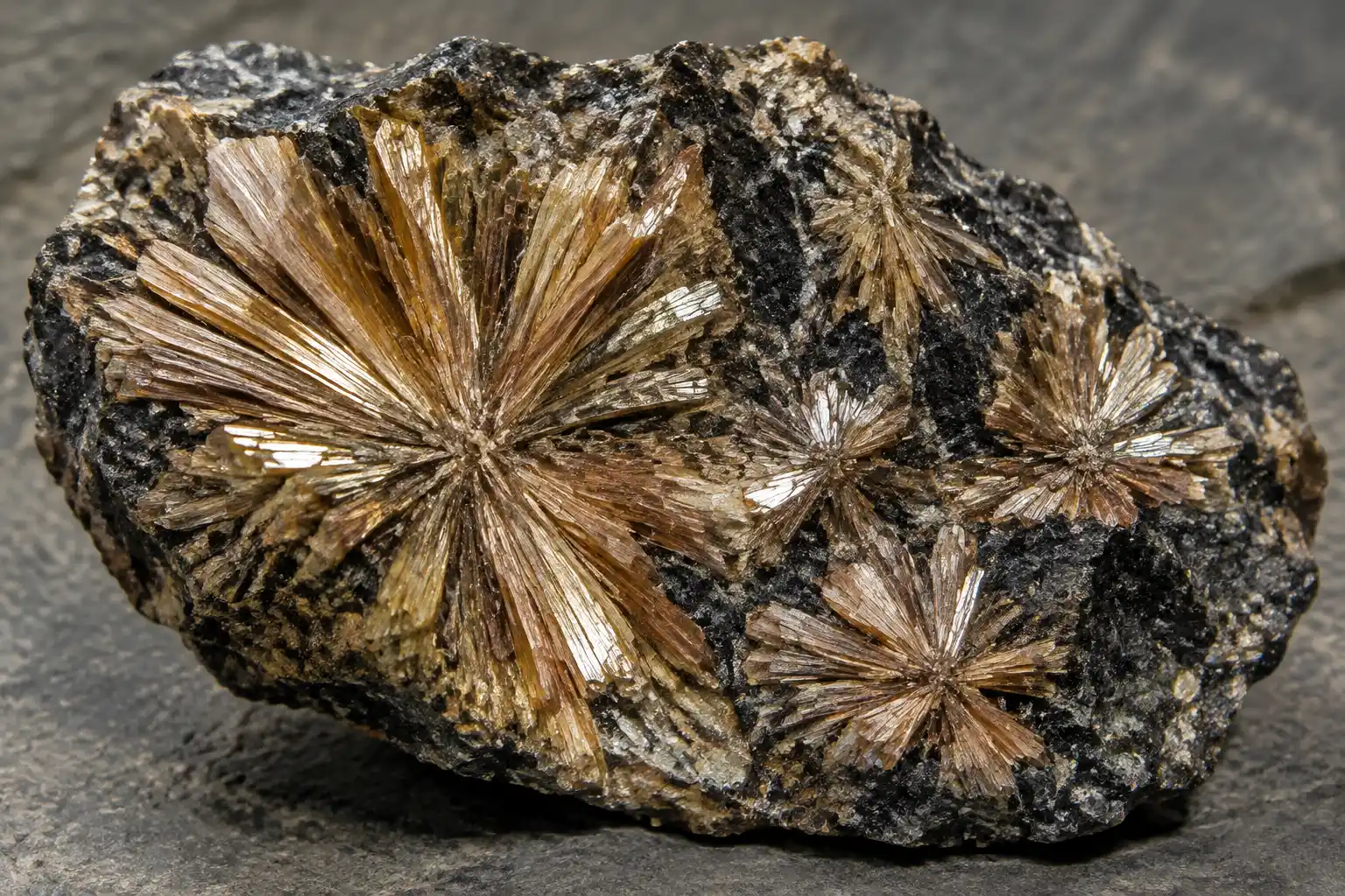 astrophyllite benefits